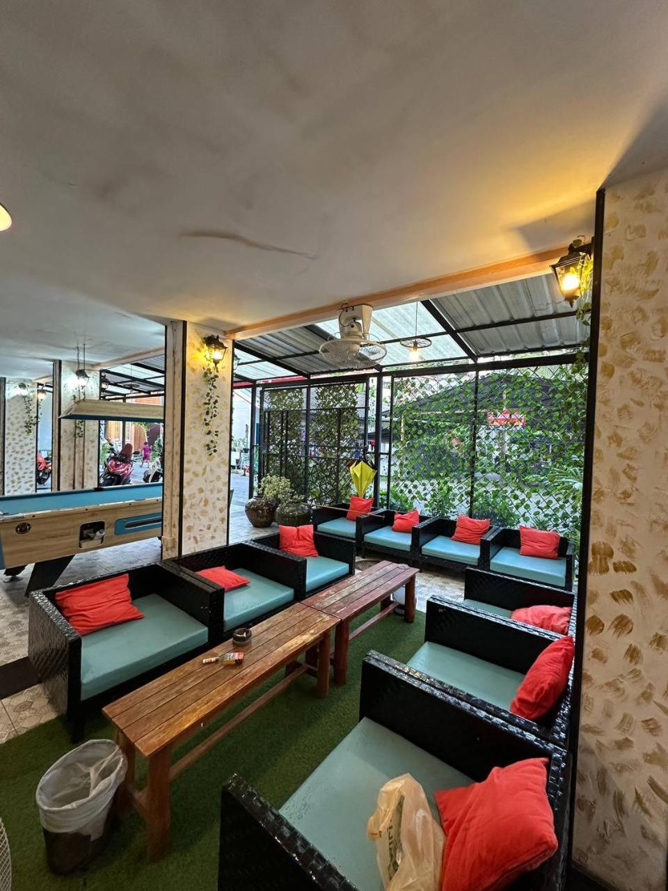 Blueskyhouse Patong Hotell Eksteriør bilde