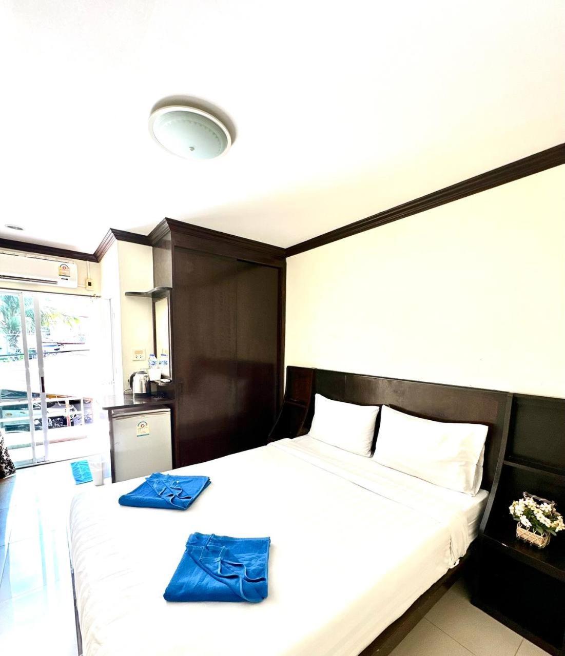 Blueskyhouse Patong Hotell Eksteriør bilde