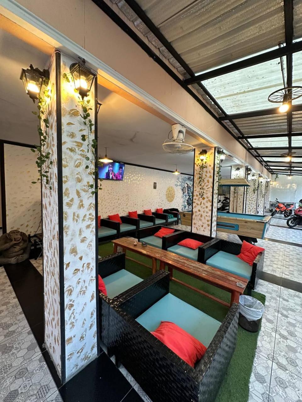 Blueskyhouse Patong Hotell Eksteriør bilde