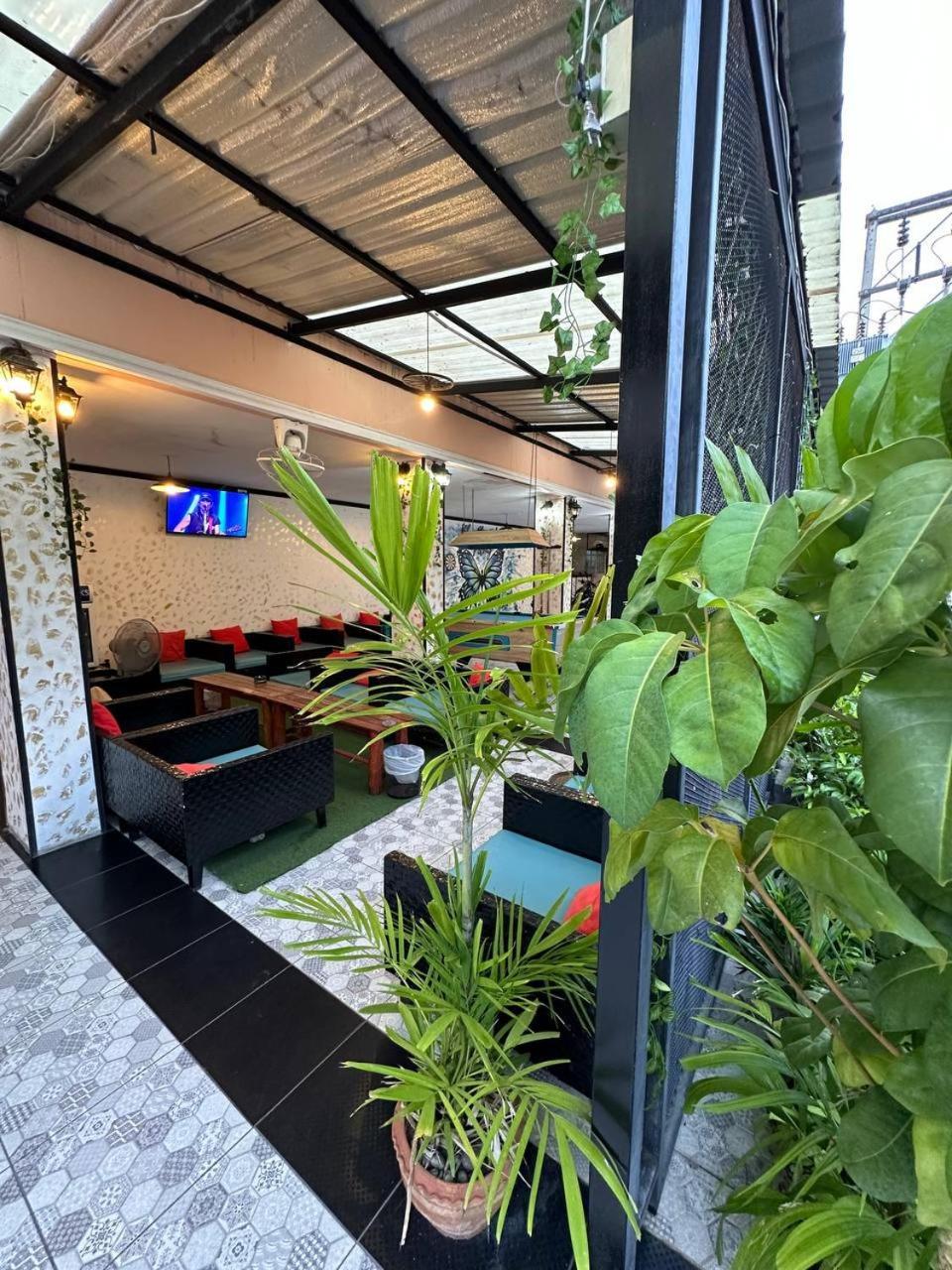 Blueskyhouse Patong Hotell Eksteriør bilde